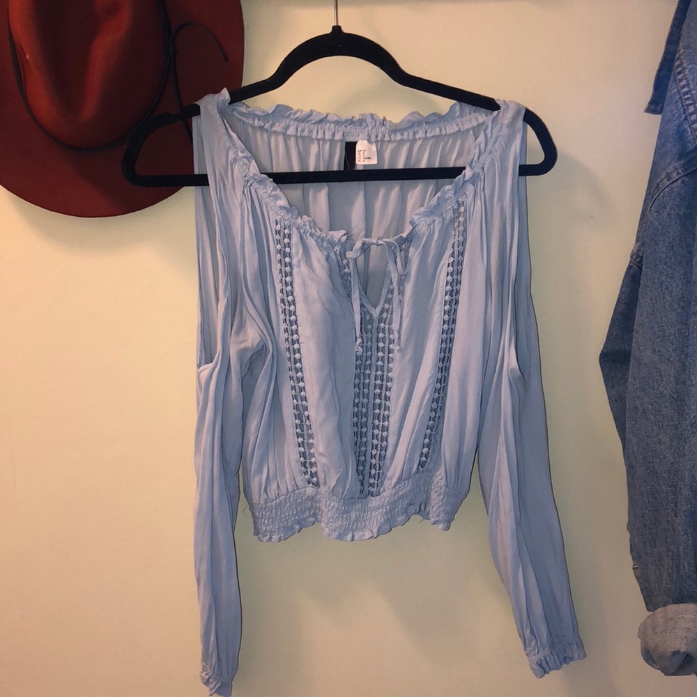 Baby blue crop top with detail